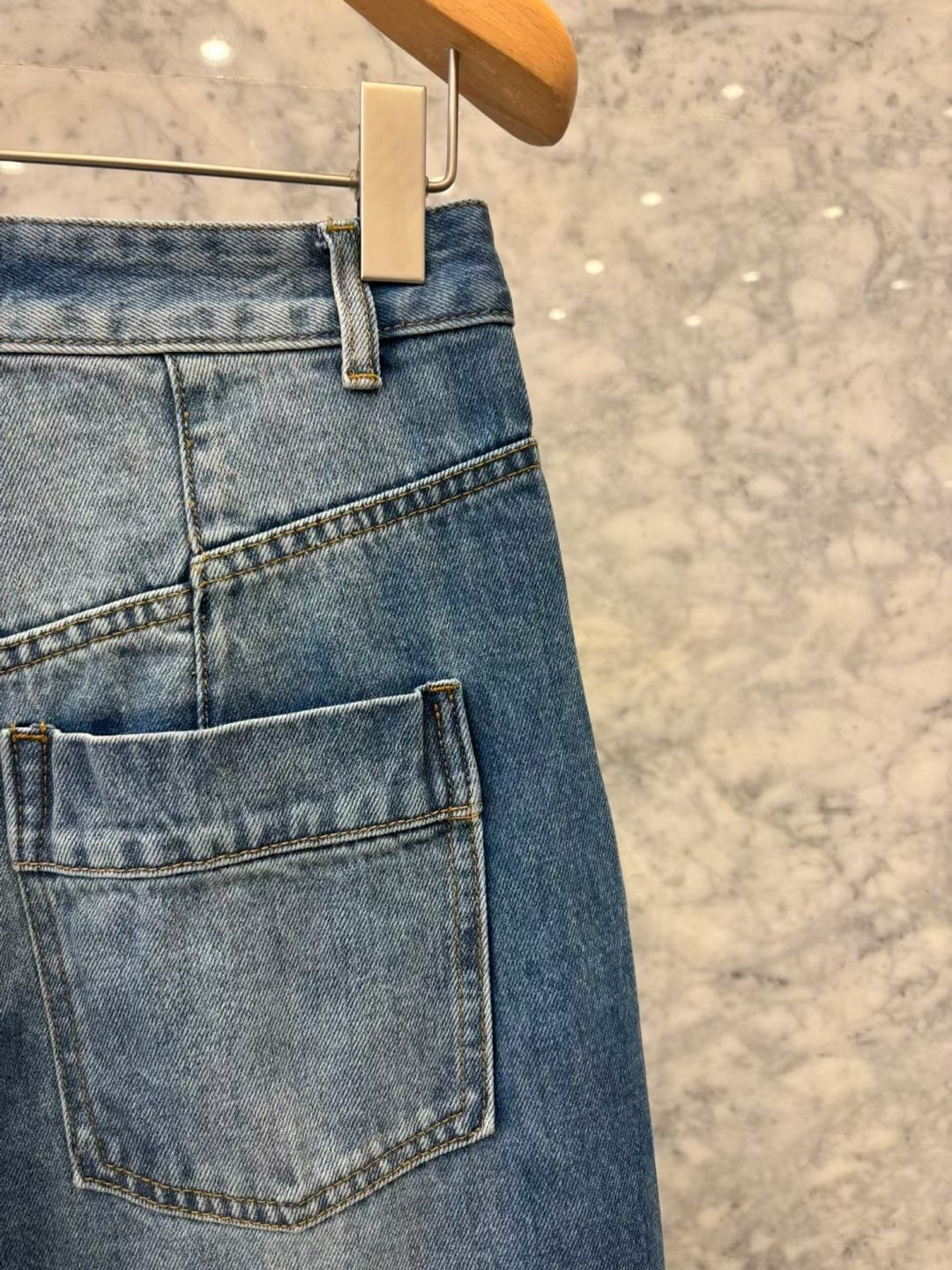 JS NY 洗水煙管牛仔褲S/M(預訂8折)
