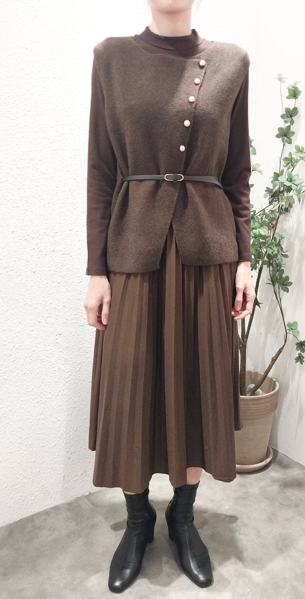 毛呢馬甲拼百褶連身裙套裝