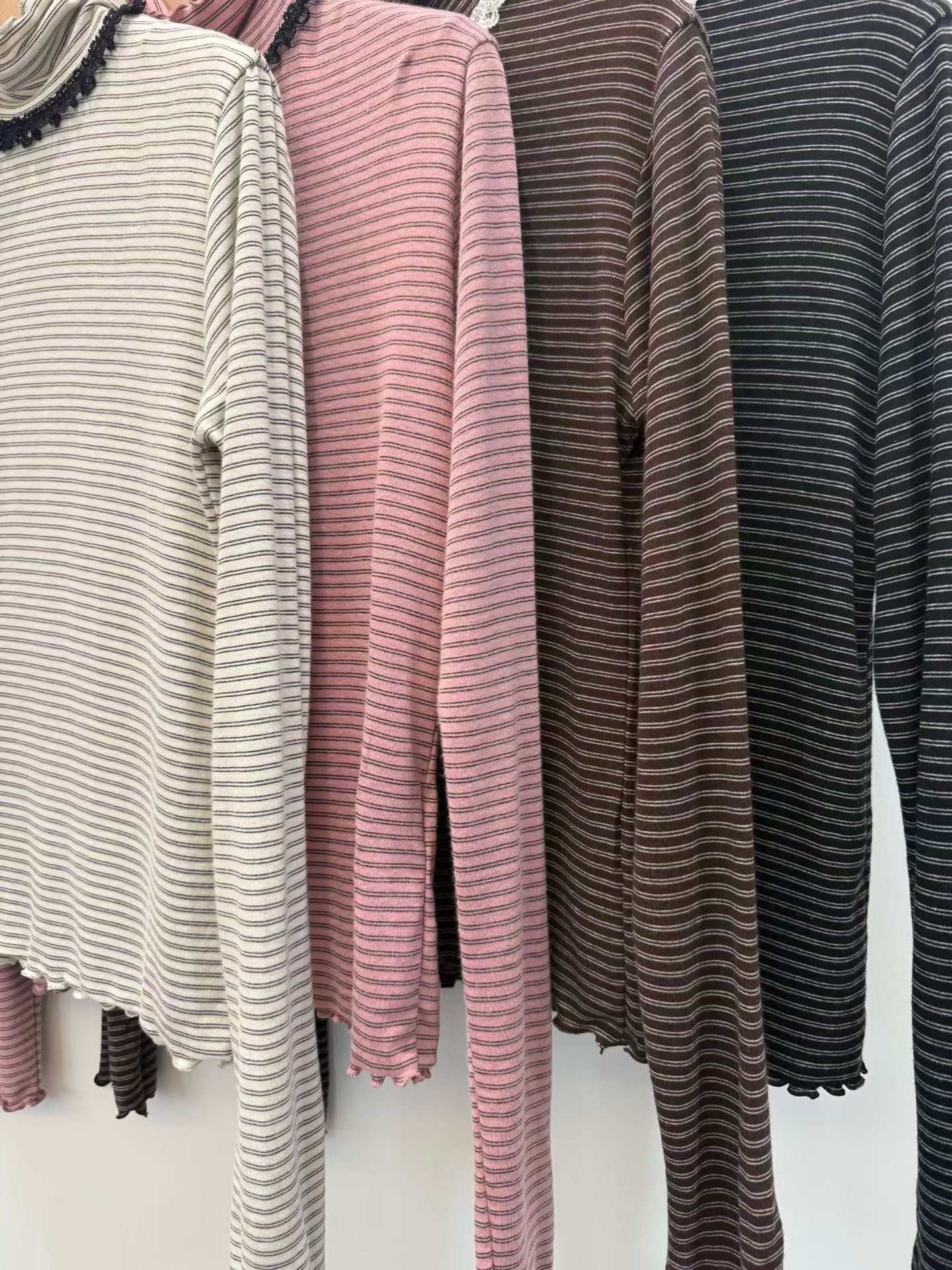 蕾絲高領條紋針織長袖T恤