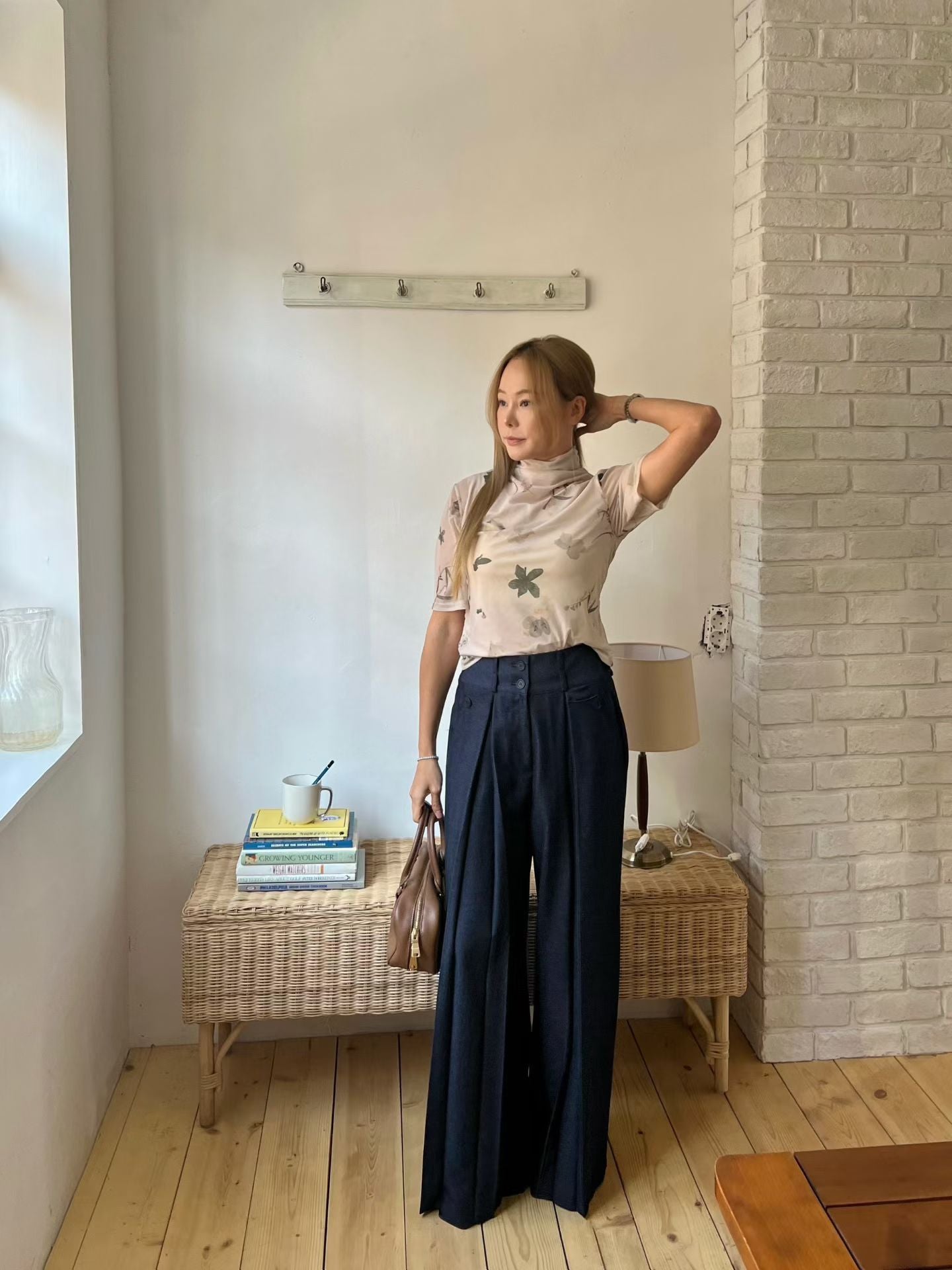 輕薄紗質碎花tee