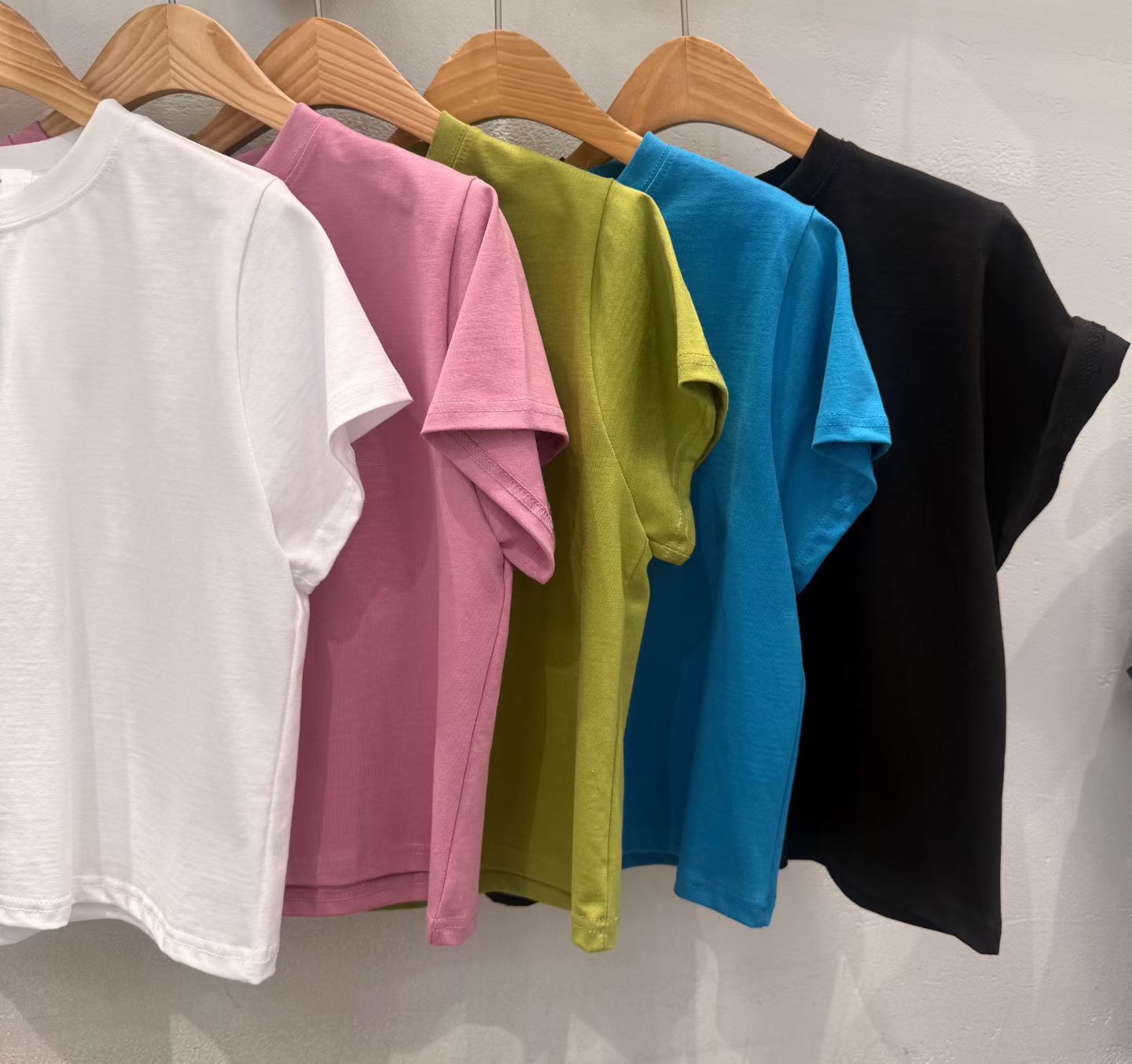 Barcode 正肩顯瘦Tee