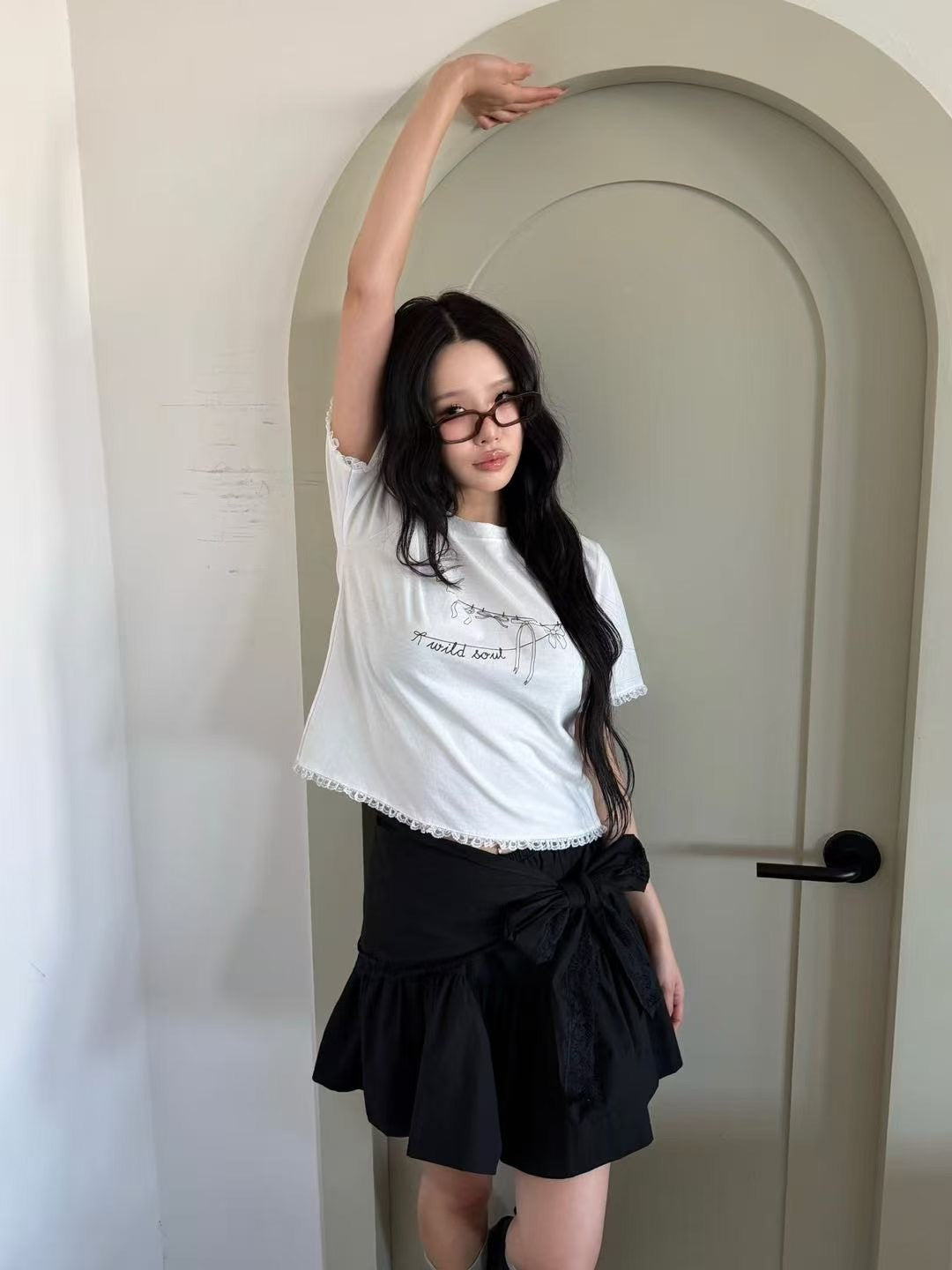 蝴蝶結線條tee