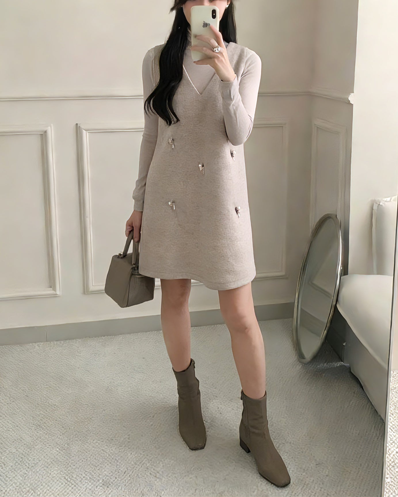 高領打底配立體花A字連身裙