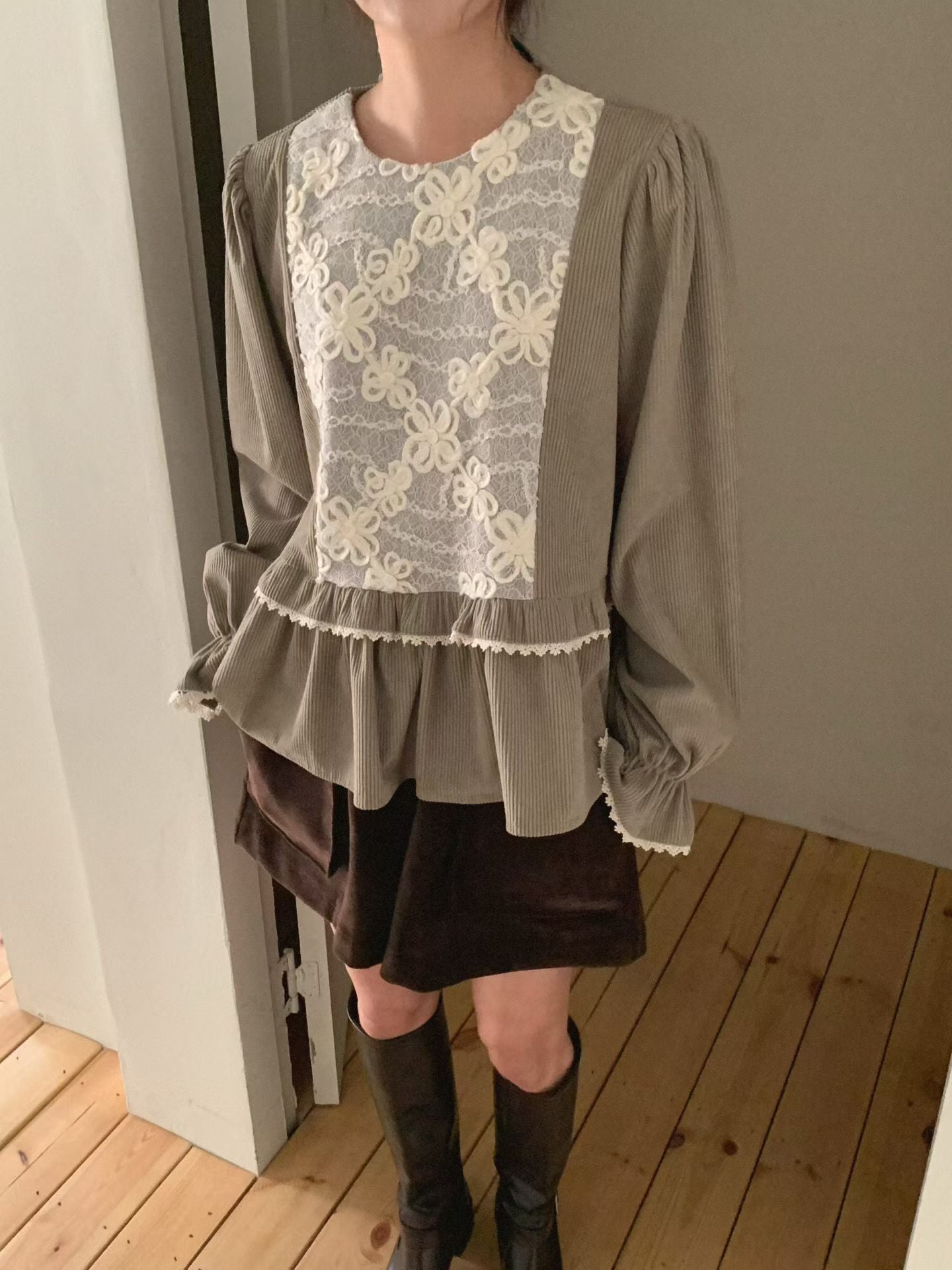 圓領拼接花花襯衫