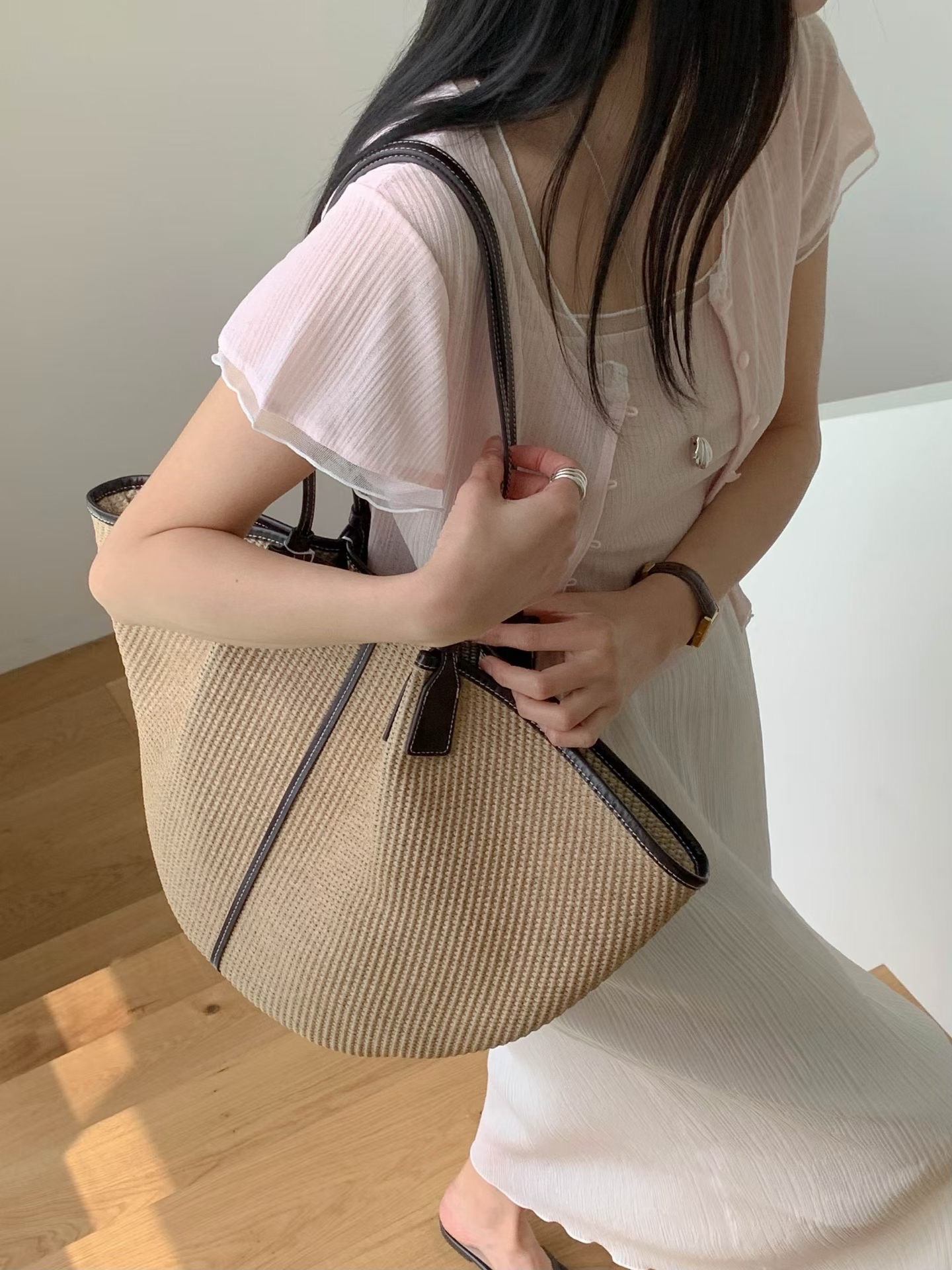 小吊帶搭配短袖套裝