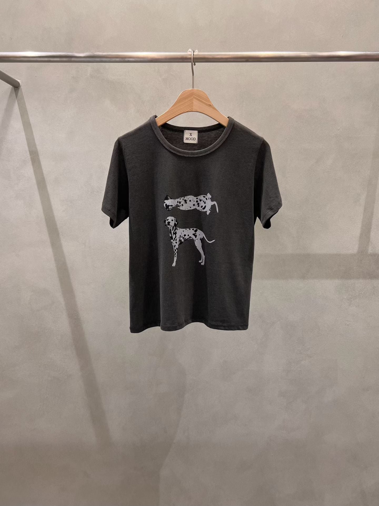 班點狗正肩tee