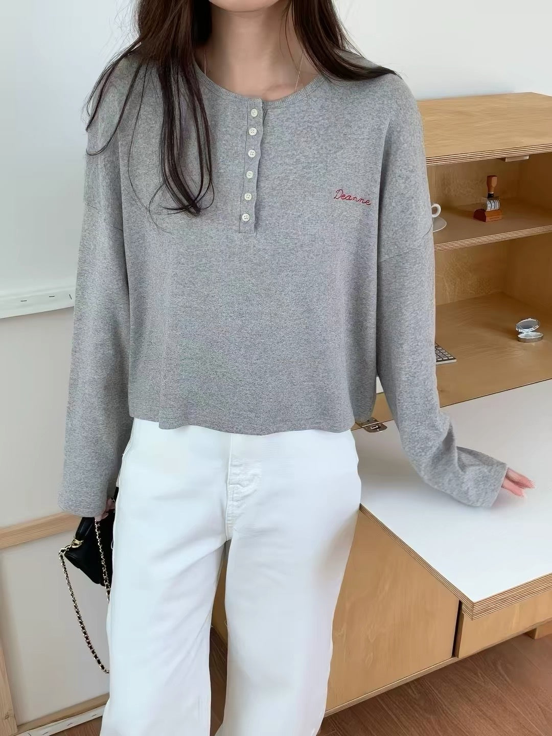 休閒鈕扣圓領上衣￼