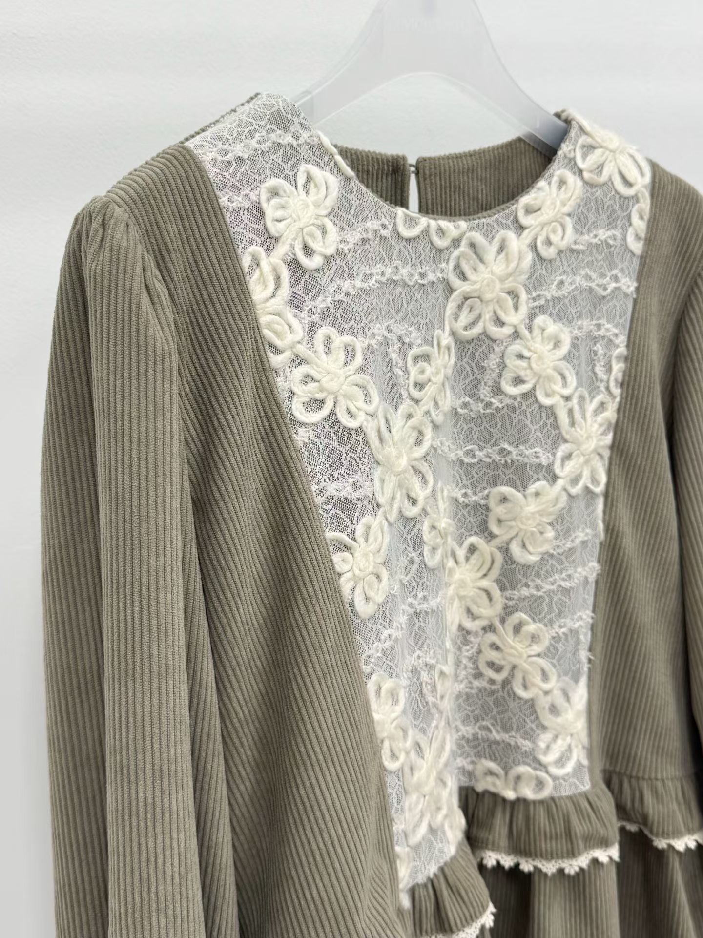 圓領拼接花花襯衫