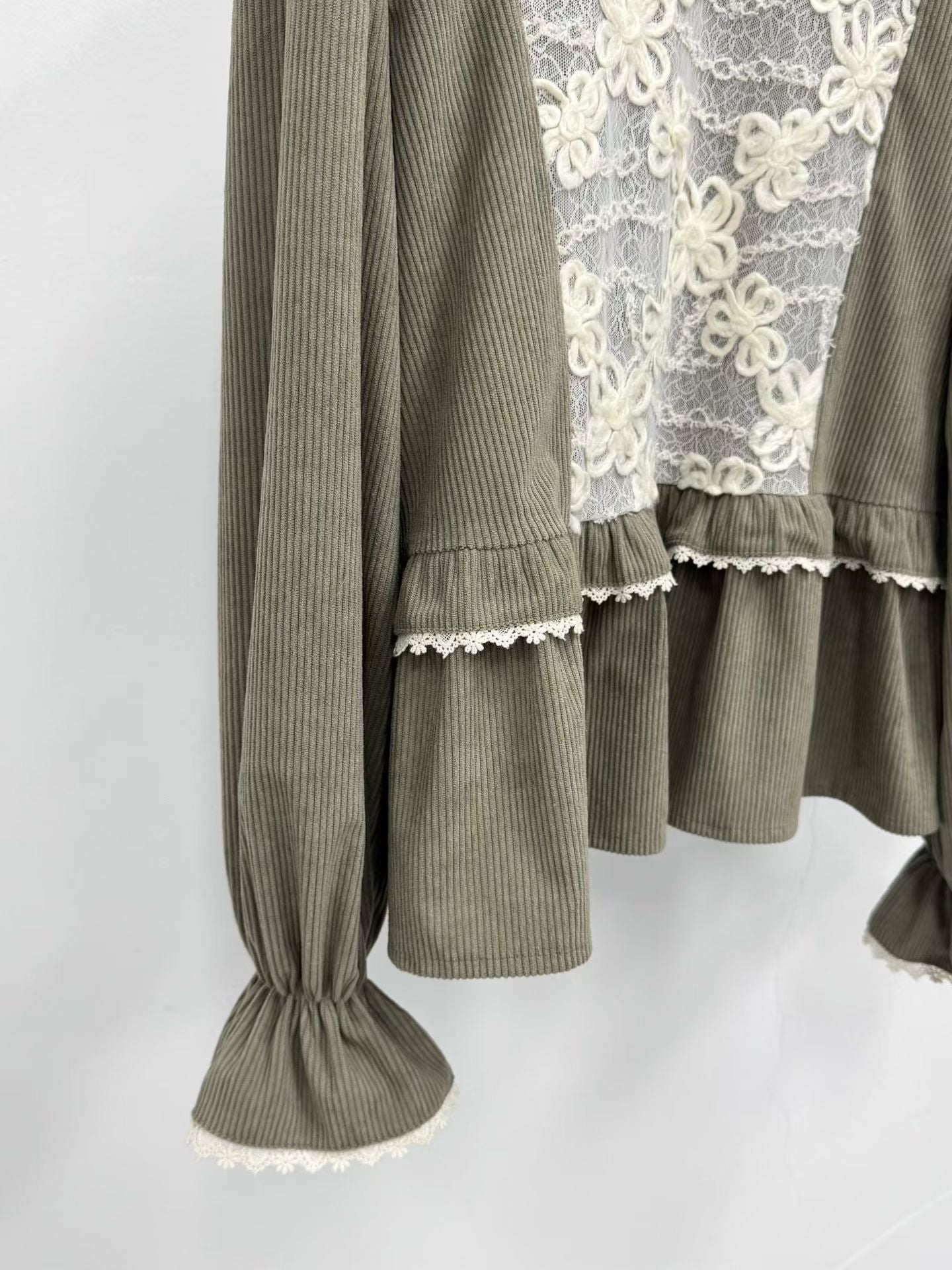 圓領拼接花花襯衫