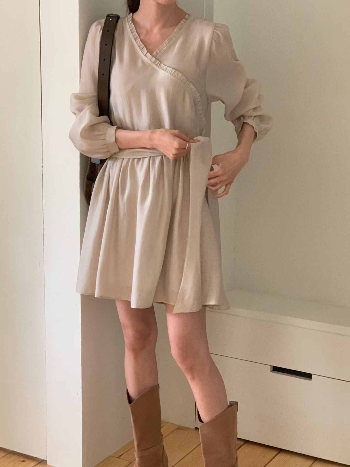 天絲裹腰連衣裙