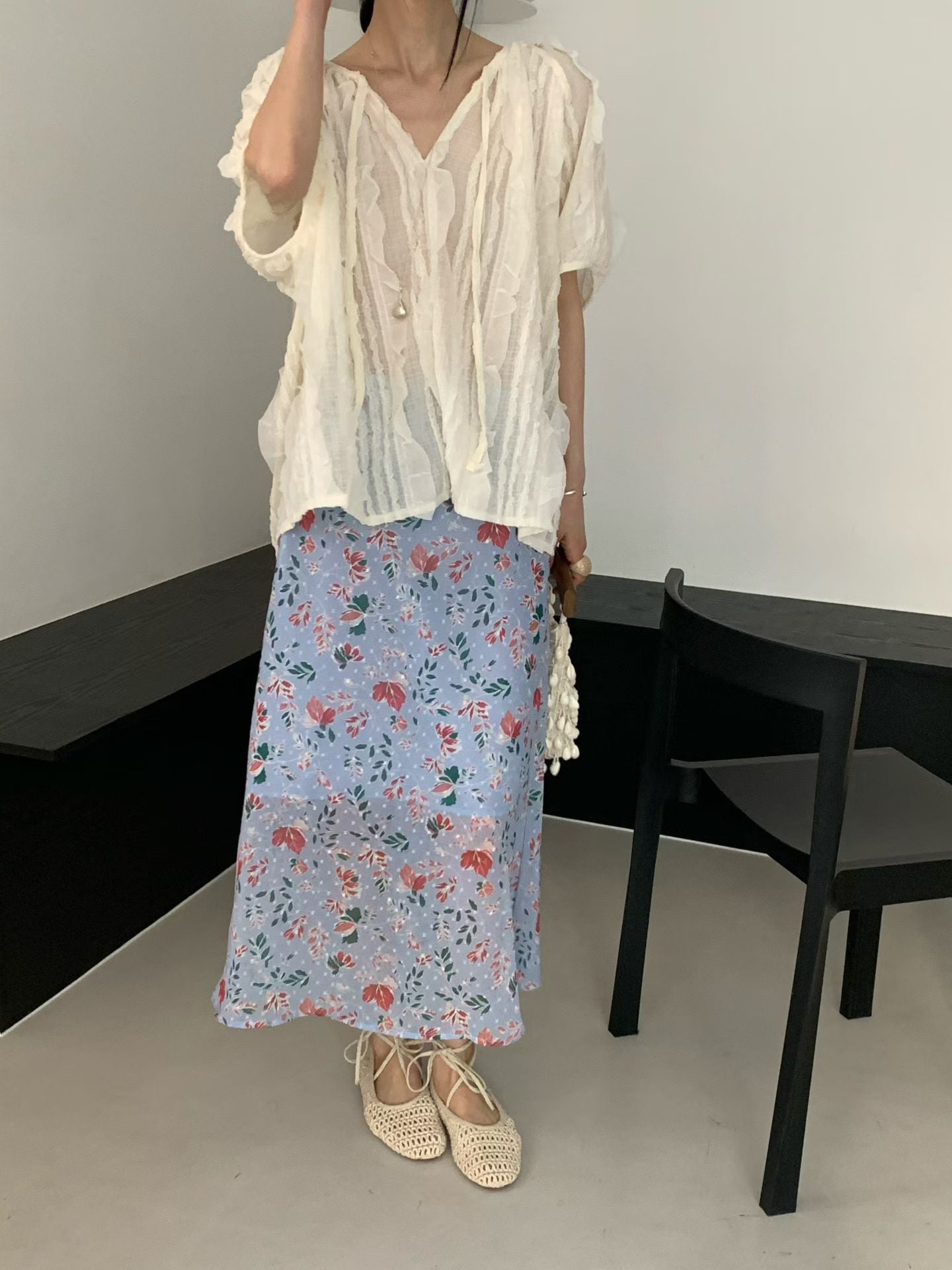 寬鬆花邊V領top