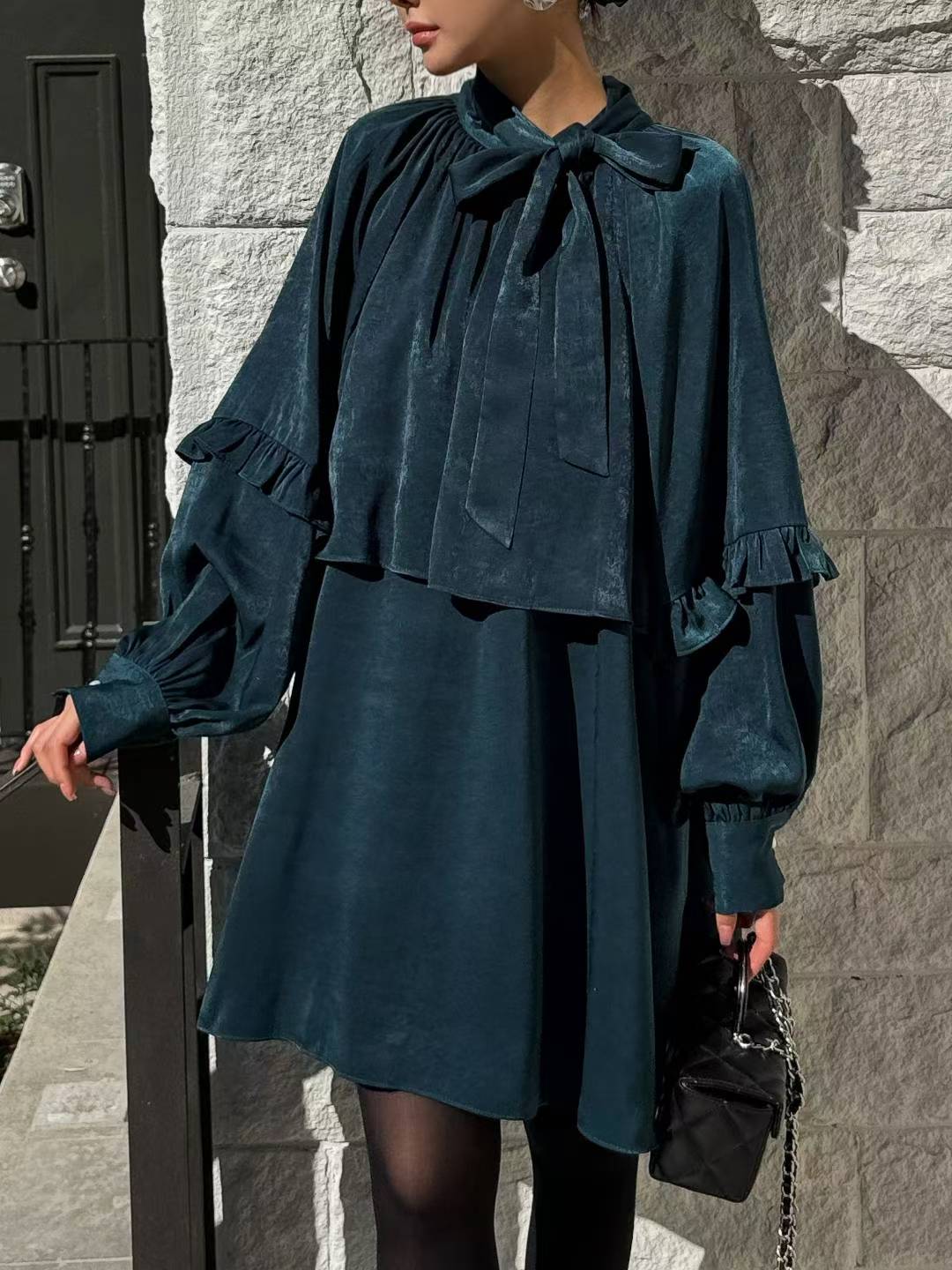 氣質蝴蝶結木耳邊寬松連衣裙