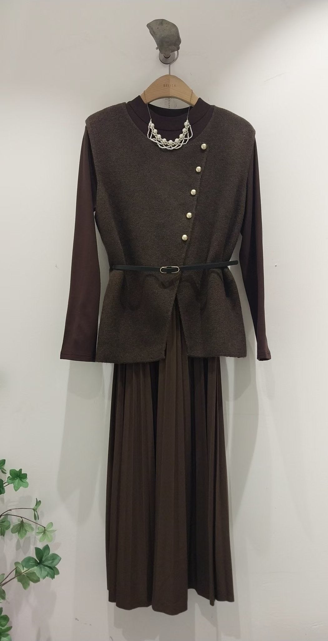 毛呢馬甲拼百褶連身裙套裝