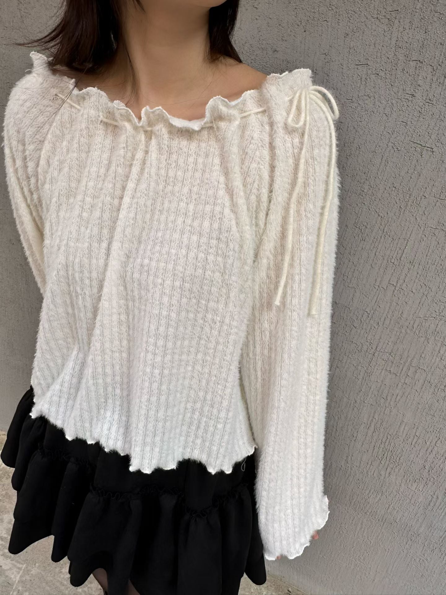 露肩滑身毛料綁帶上衣