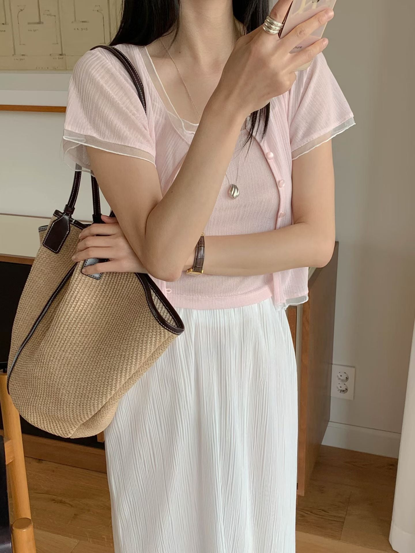 小吊帶搭配短袖套裝
