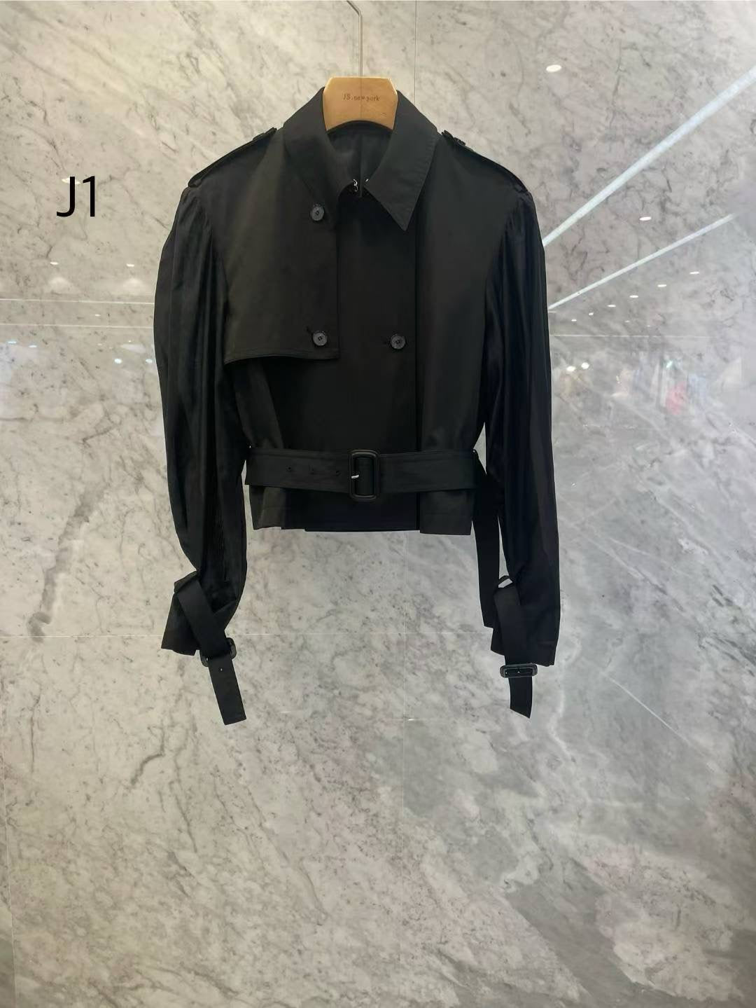 JS NY 短版乾濕褸外套（預訂75折）