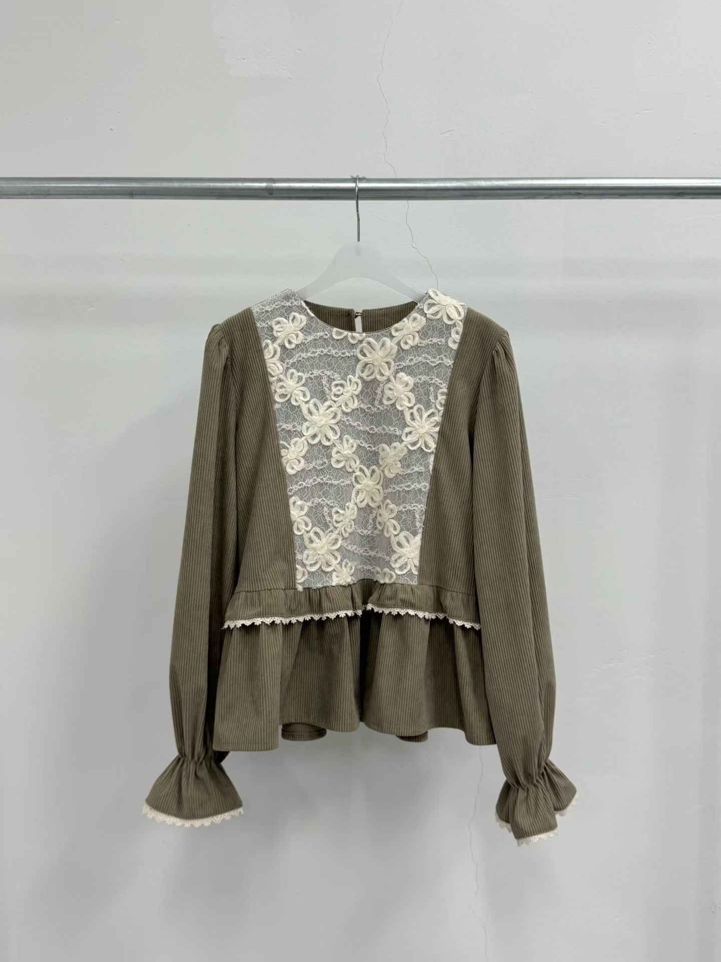 圓領拼接花花襯衫